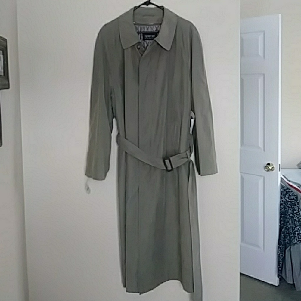 Newport Harbor Lined Trench Coat NWT Sz 40R